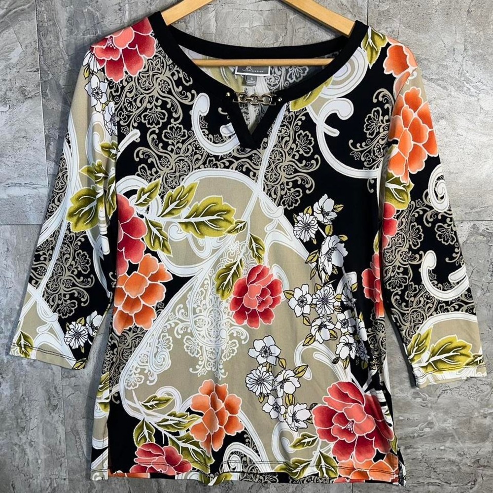 JM collections Floral V-neck 3/4 sleeve‎ blouse in black  hues Woman's S